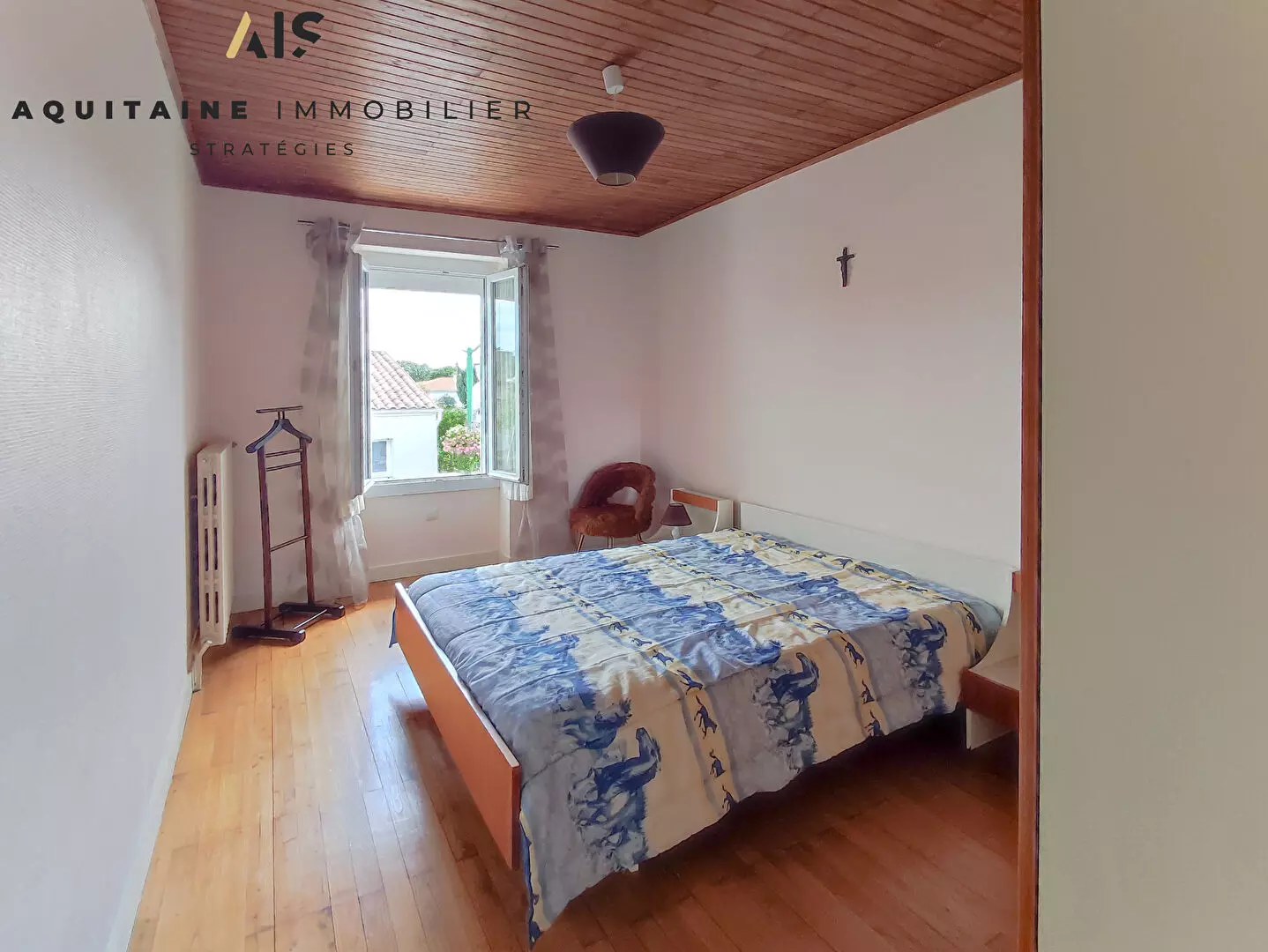 AQUITAINE IMMOBILIER STRATEGIES - BREUILLET -MAISON PRINCIPALE 165 M² AVEC PISCINE + MAISON D'AMIS + TERRAIN - POTENTIEL POUR RENDEMENT LOCATIF SAISONNIER / image 6