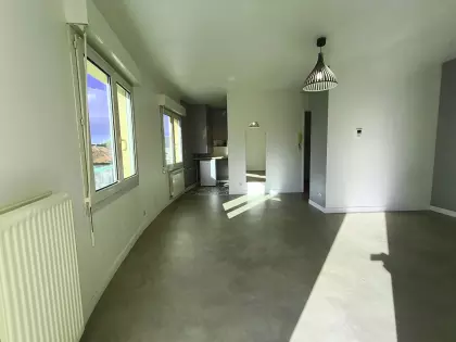 image 4 / Appartement 1 pièce 32m<sup>2</sup>