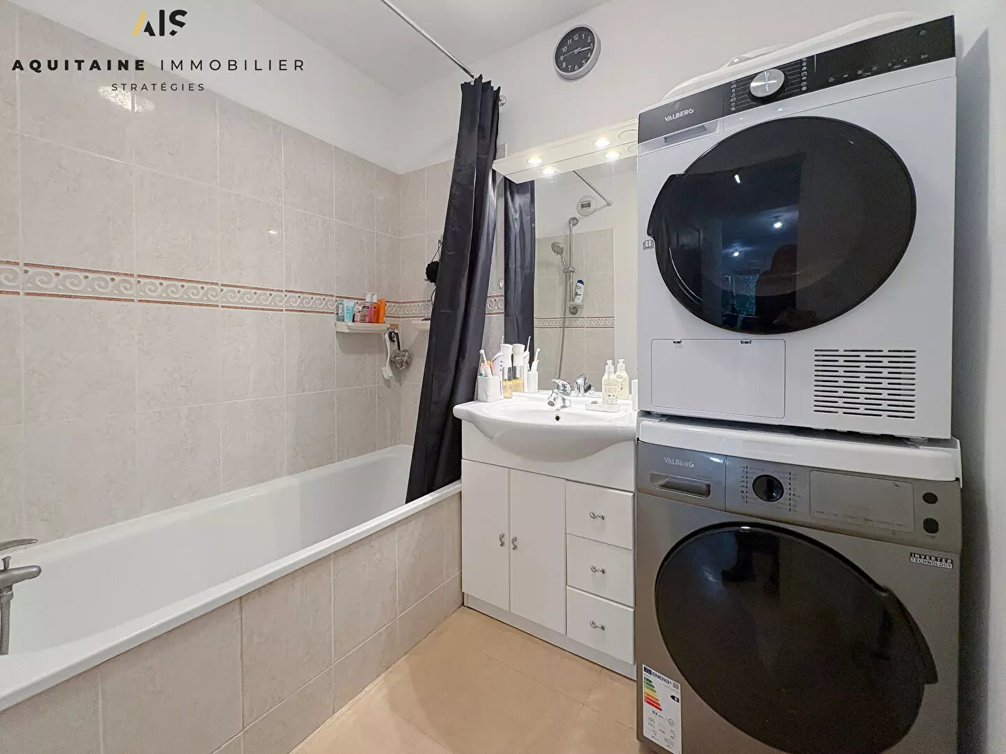 EXCLUSIVITE - AQUITAINE IMMOBILIER STRATEGIES - POITIERS - APPARTEMENT TYPE 2 - 53 M² - JARDIN PRIVATIF / image 3