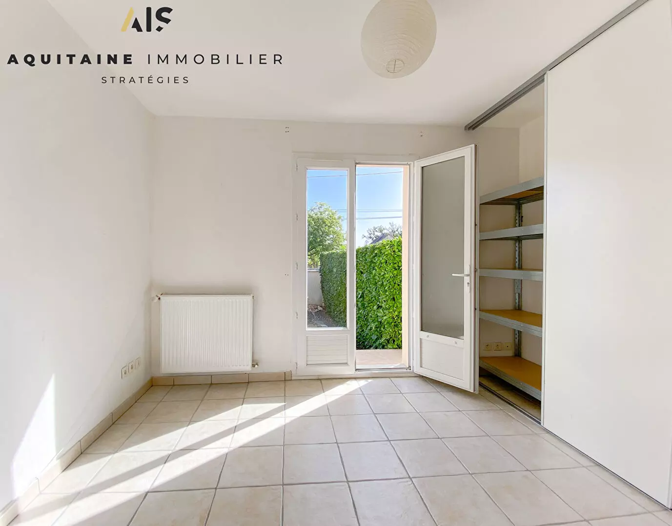 AQUITAINE IMMOBILIER STRATEGIES - EXCLUSIVITE - MAISON D'HABITATION T6 + DOUBLE GARAGE + TERRAIN 1181M² / image 5