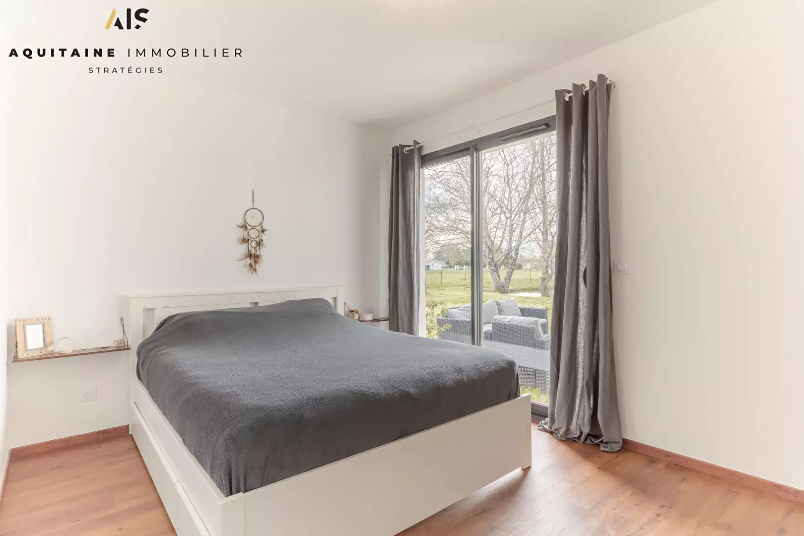 AQUITAINE IMMOBILIER STRATEGIES - EXCLUSIVITE - SAINT ANTOINE SUR L ISLE / LE PIZOU - MAISON T4 - 106 M² - PARCELLE 2269 M² AVEC ETANG PRIVATIF / image 2