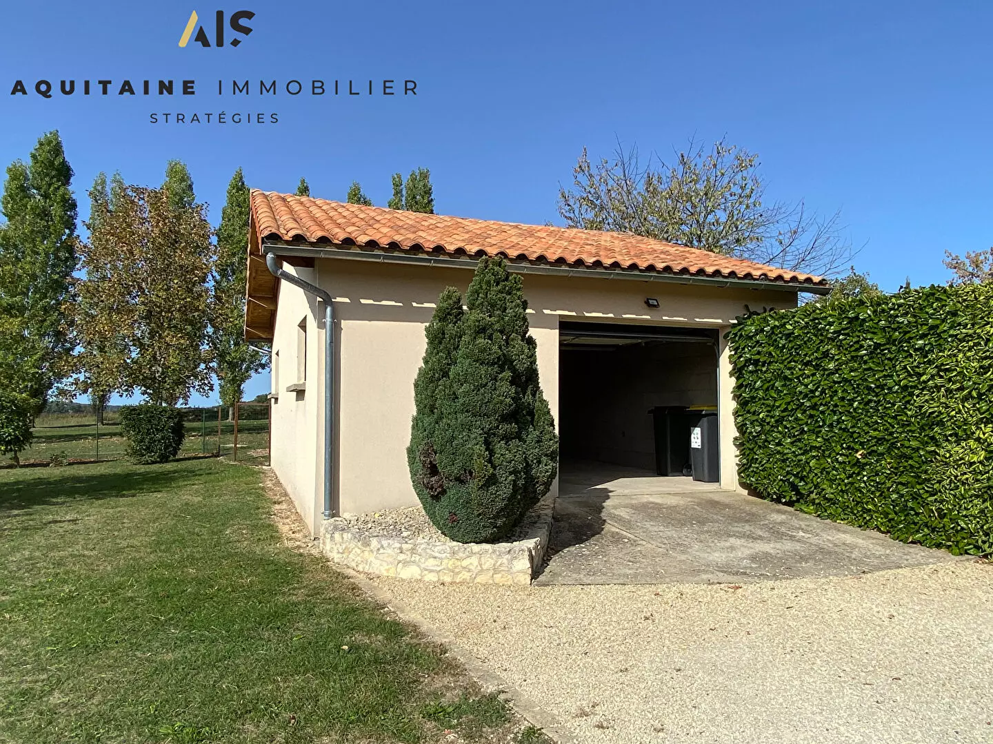 AQUITAINE IMMOBILIER STRATEGIES - EXCLUSIVITE - MAISON D'HABITATION T6 + DOUBLE GARAGE + TERRAIN 1181M² / image 10