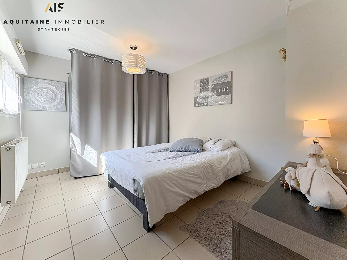 AQUITAINE IMMOBILIER STRATEGIES - EXCLUSIVITE - MAISON  82 M² T4/T5 AVEC GARAGE SUR PARCELLE DE 298 M² - POITIERS SAINT ELOI / KYOTO / image 4