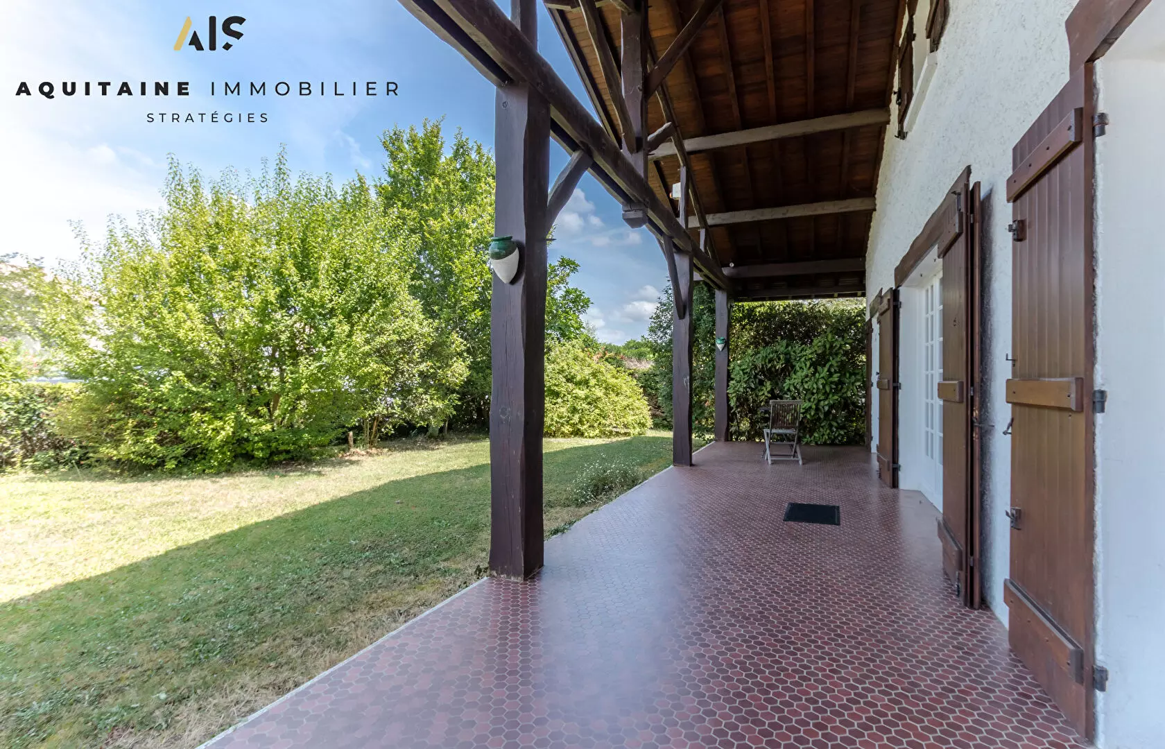 EXCLUSIVITE - AQUITAINE IMMOBILIER STRATEGIES - EXCLUSIVITE - MAISON T4 LORMONT 96 M² - PARCELLE 658  M². / image 1