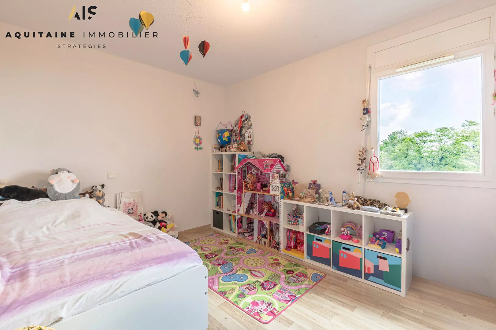 AQUITAINE IMMOBILIER STRATEGIES - EXCLUSIVITE - T4 89 M² AVEC TERRASSES DE 16 ET 12 m² - BRUGES / image 5