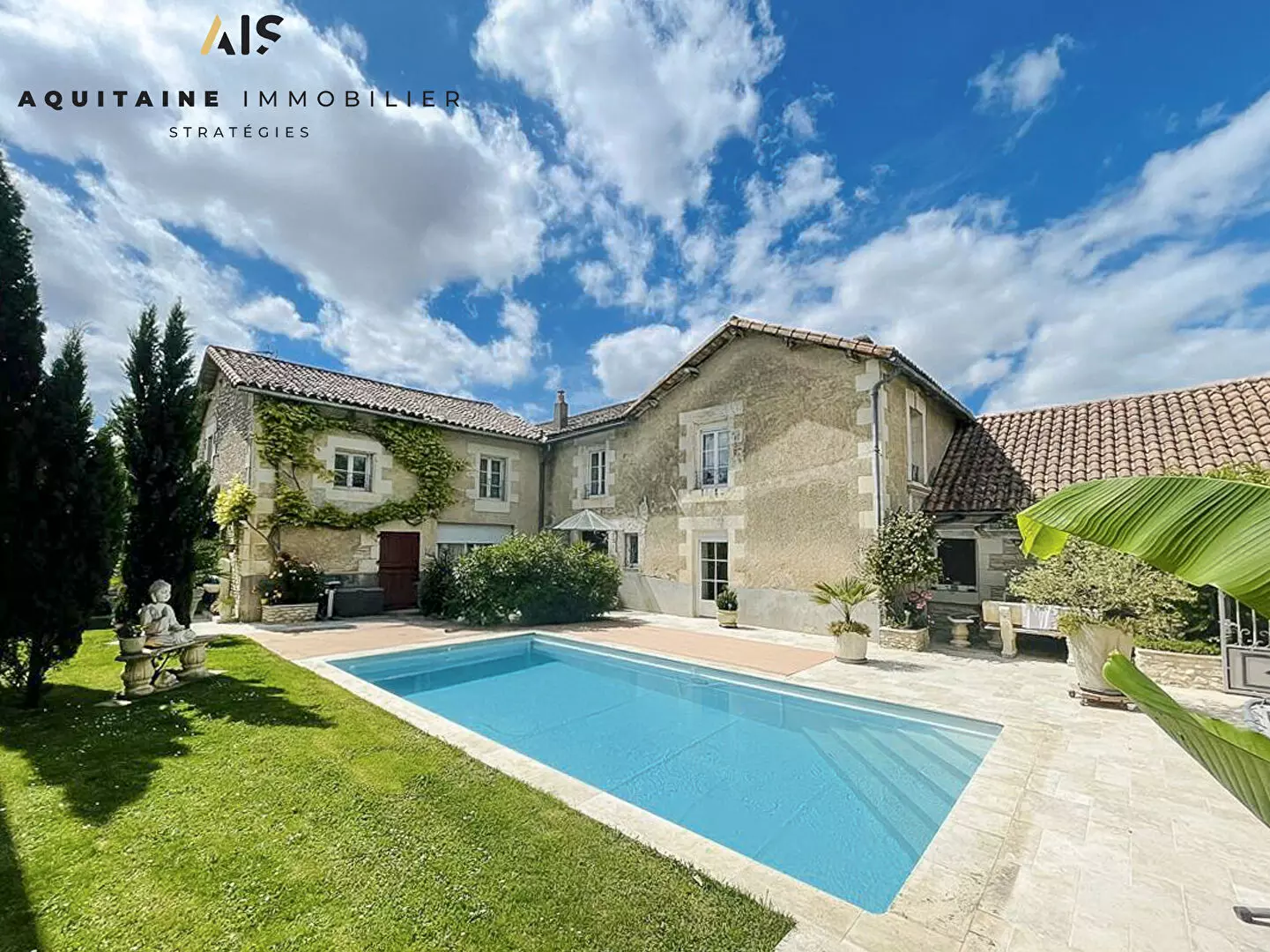 AQUITAINE IMMOBILIER STRATEGIES - NOUVEAUTE - AVANTON - MAISON  T6 D'ENVIRON 270 M²  - PARCELLE 1474 M² / image 0