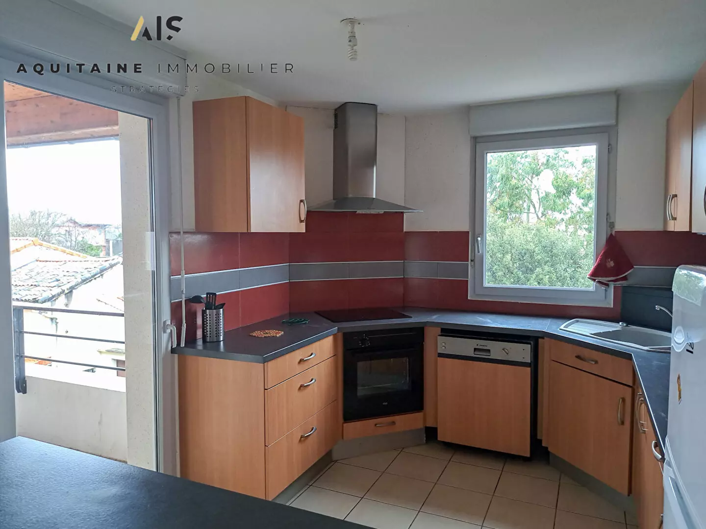 AQUITAINE IMMOBILIER STRATÉGIES - NOUVEAUTE - APPARTEMENT T4 ENVIRON 88M2 - BALCON - PARKING / image 2