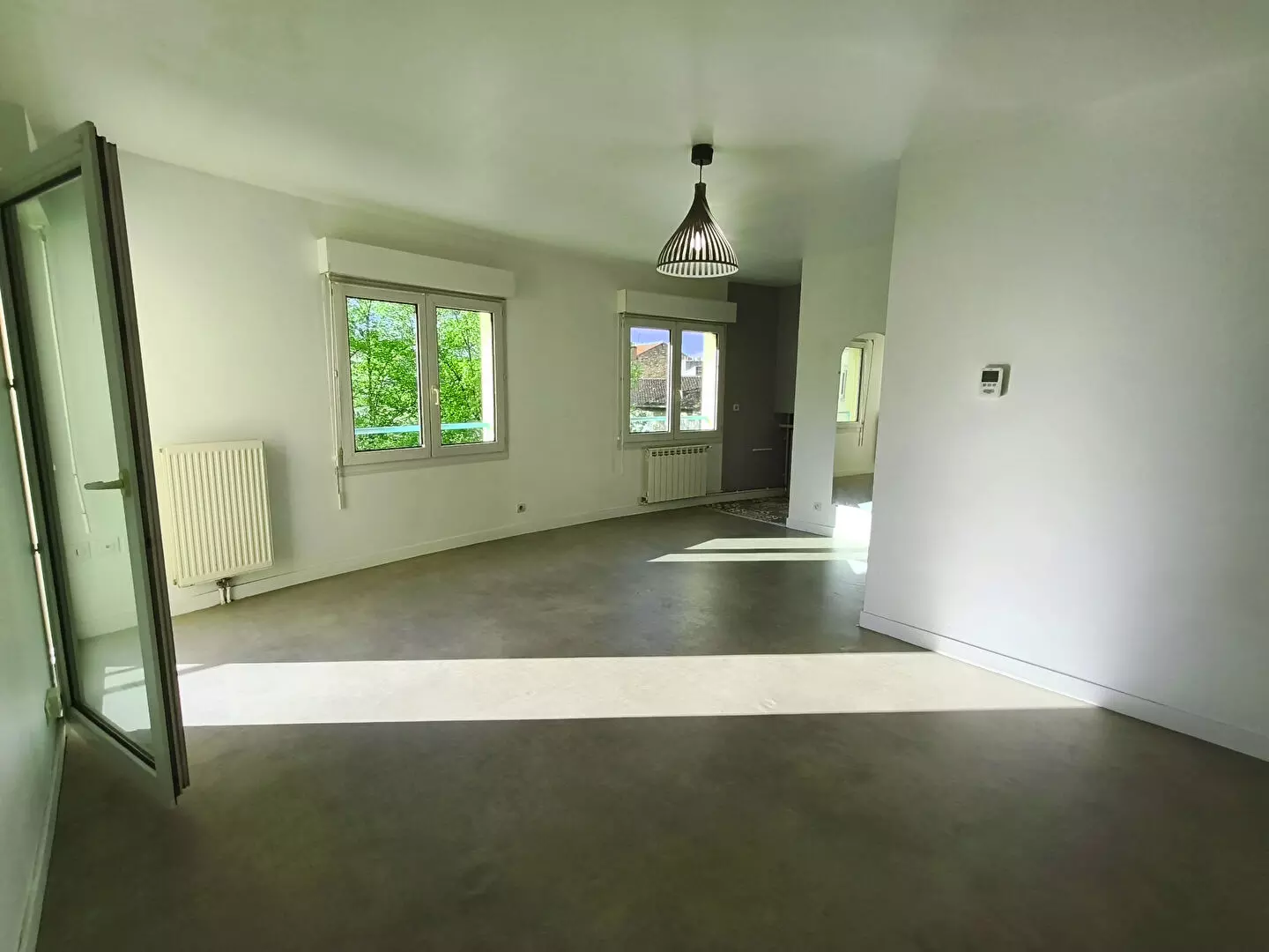 AQUITAINE IMMOBILIER STRATÉGIES - EXCLUSIVITÉ - POITIERS - APPARTEMENT TYPE 1 BIS - 32 M² - LIBRE - DERNIER ETAGE - BALCON - ASCENSEUR / image 4