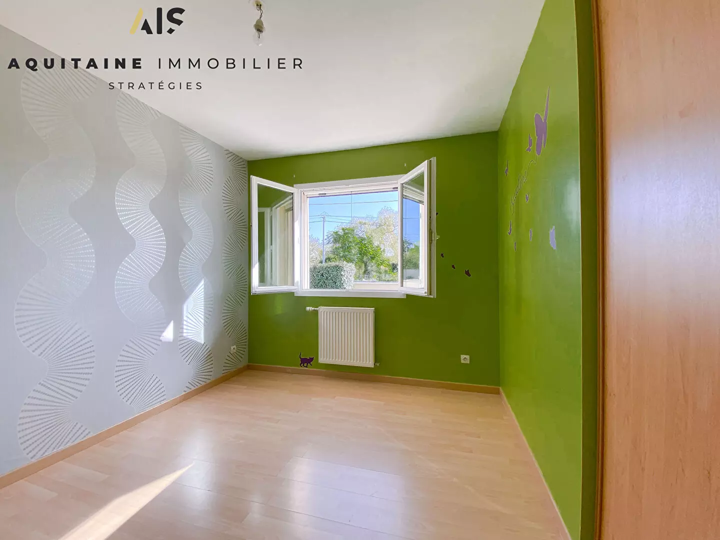 AQUITAINE IMMOBILIER STRATEGIES - EXCLUSIVITE - MAISON D'HABITATION T6 + DOUBLE GARAGE + TERRAIN 1181M² / image 6