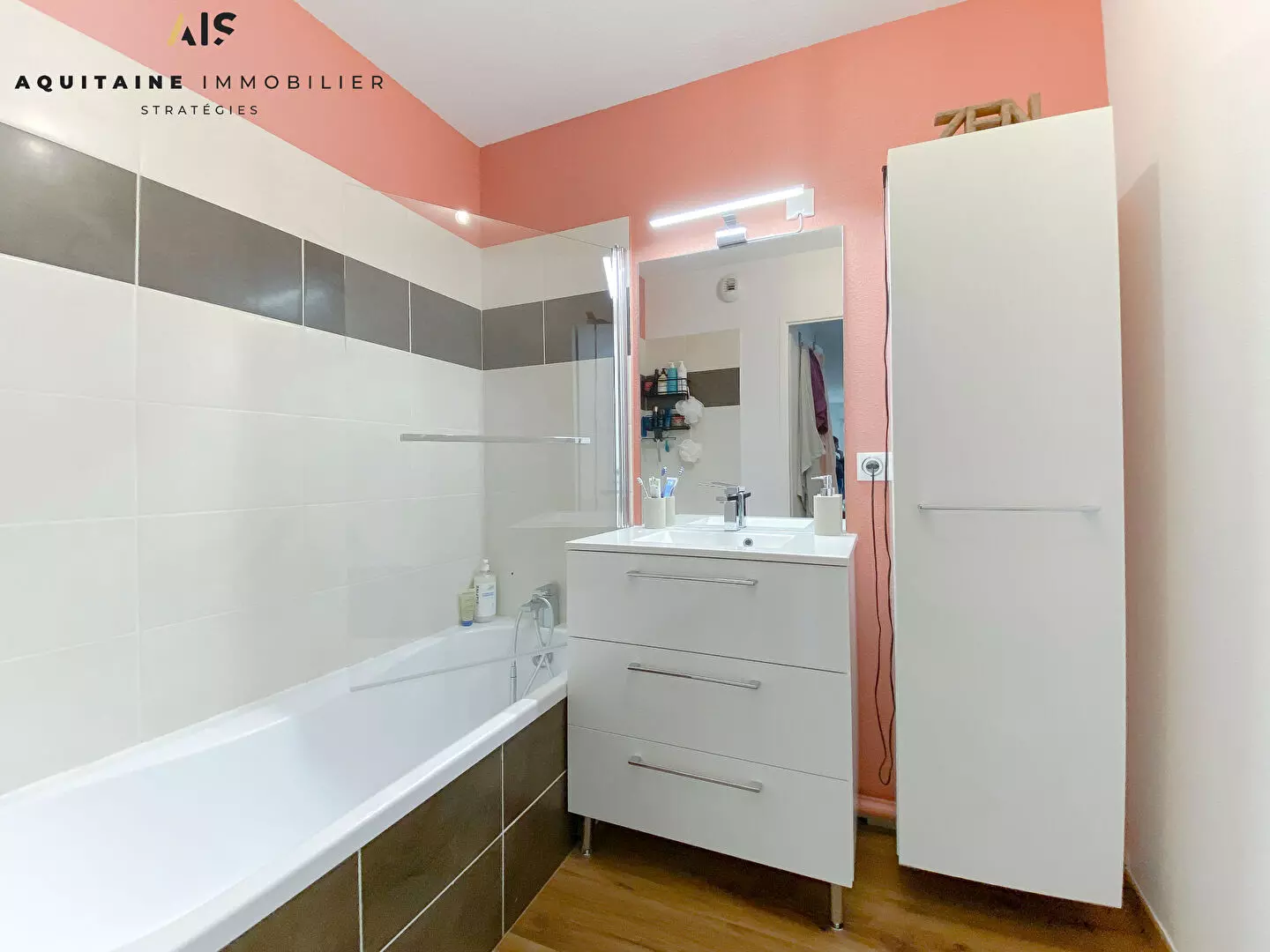 Appartement T3 libre + 2 stationnements parking et balcon / image 6