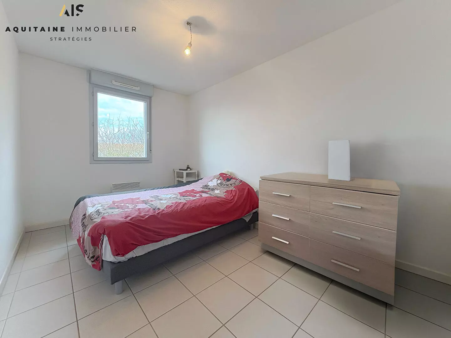 EXCLUSIVITE - AQUITAINE IMMOBILIER STRATEGIES - APPARTEMENT TYPE 4 - 85 M² - POITIERS  SECTEUR DEMI LUNE / image 2