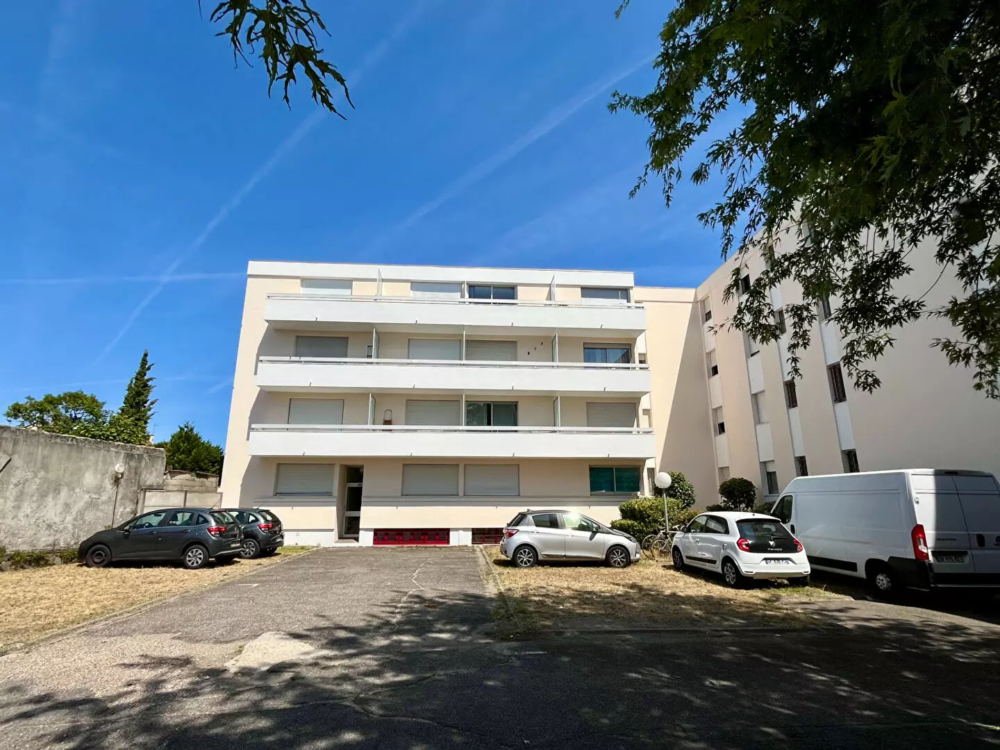 AQUITAINE IMMOBILIER STRATEGIES - EXCLUSIVITE - STUDIO 23 M² BORDEAUX SAINT AUGUSTIN / PELLEGRIN + PARKING EXTERIEUR PRIVATIF. / image 4