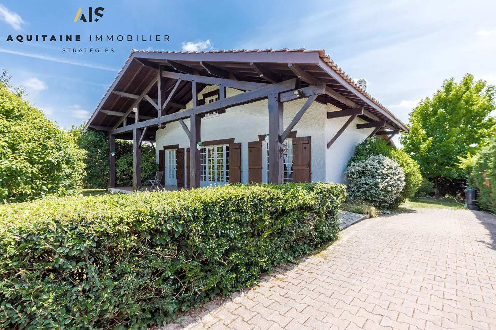 EXCLUSIVITE - AQUITAINE IMMOBILIER STRATEGIES - EXCLUSIVITE - MAISON T4 LORMONT 96 M² - PARCELLE 658  M². / image 0