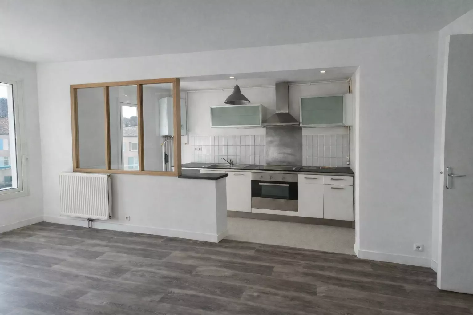 AQUITAINE IMMOBILIER STRATEGIES - EXCLUSIVITE - POITIERS CENTRE VILLE / LES TROIS QUARTIERS - APPARTEMENT T2 53 M² - LIBRE DE TOUTE OCCUPATION / image 11