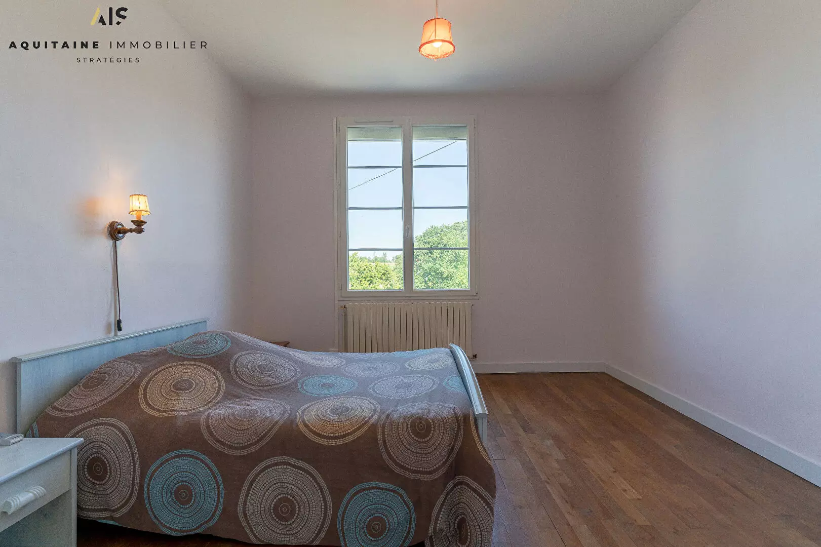 VENDU - AQUITAINE IMMOBILIER STRATÉGIES - EXCLUSIVITÉ - FLEIX - MAISON DE 108 M² + GARAGE + ATELIER + DÉPENDANCES + JARDIN. / image 4