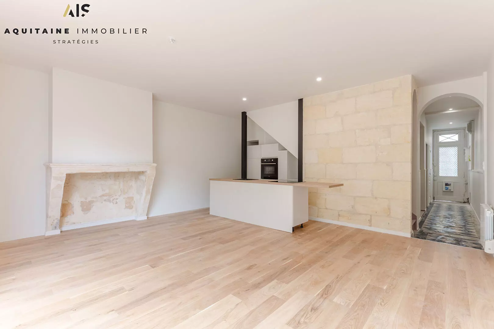AQUITAINE IMMOBILIER STRATEGIES - EXCLUSIVITE - BORDEAUX  SECTEUR SAINT NICOLAS - SAINT GENES - NANSOUTY - MAISON T5 122 M² + GARAGE 20 M² + TERRASSE 28 M² / image 3