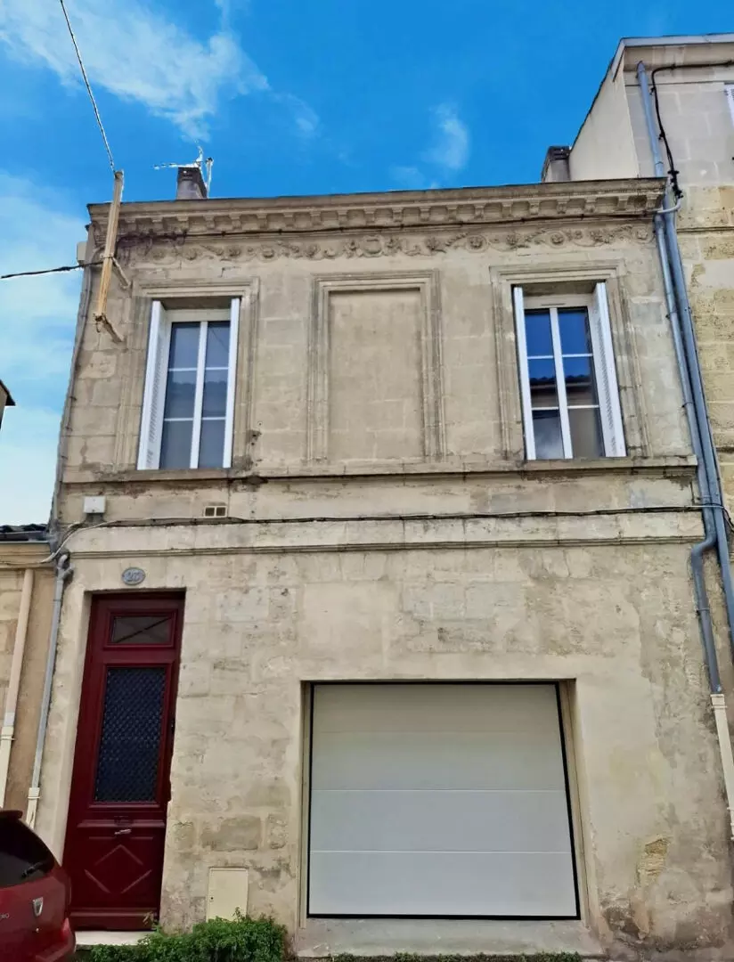 AQUITAINE IMMOBILIER STRATEGIES - EXCLUSIVITE - BORDEAUX  SECTEUR SAINT NICOLAS - SAINT GENES - NANSOUTY - MAISON T5 122 M² + GARAGE 20 M² + TERRASSE 28 M² / image 11