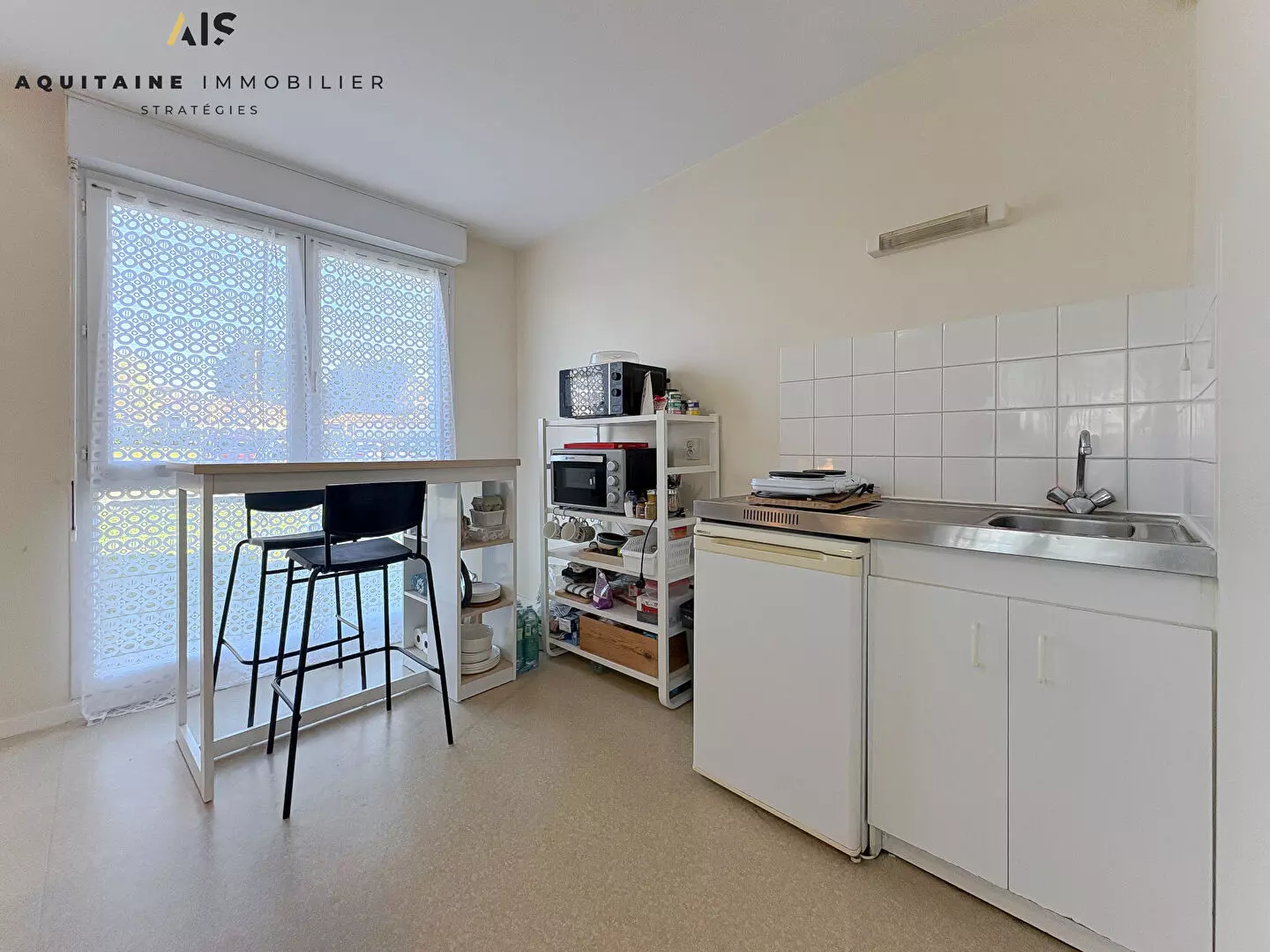 AQUITAINE IMMOBILIER STRATÉGIES - EXCLUSIVITÉ - POITIERS GIBAUDERIE - T2 41 m² + UNE PLACE DE PARKING / image 1
