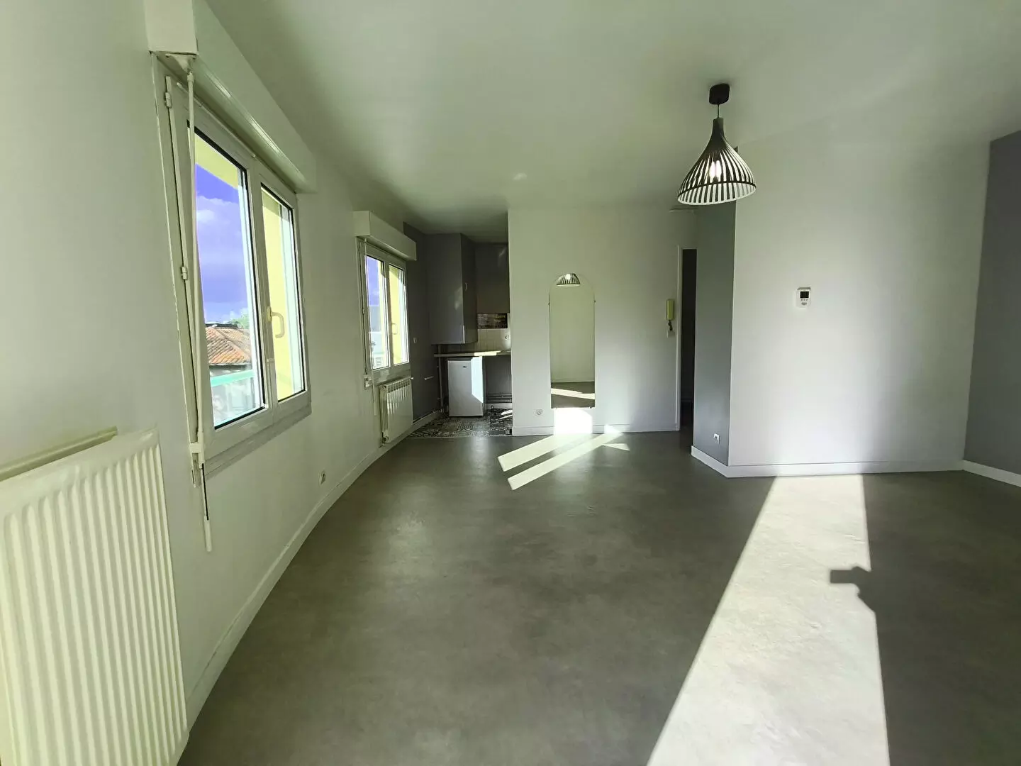 AQUITAINE IMMOBILIER STRATÉGIES - EXCLUSIVITÉ - POITIERS - APPARTEMENT TYPE 1 BIS - 32 M² - LIBRE - DERNIER ETAGE - BALCON - ASCENSEUR / image 5