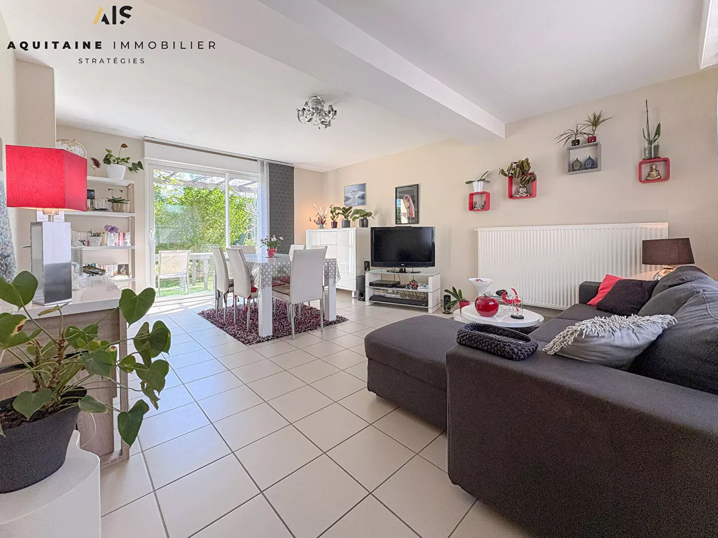 AQUITAINE IMMOBILIER STRATEGIES - EXCLUSIVITE - MAISON  82 M² T4/T5 AVEC GARAGE SUR PARCELLE DE 298 M² - POITIERS SAINT ELOI / KYOTO / image 1