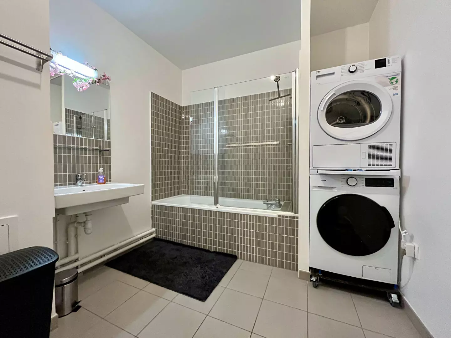 AQUITAINE IMMOBILIER STRATEGIES - EXCLUSIVITE - BORDEAUX GARE - APPARTEMENT T3 66 M² / image 3