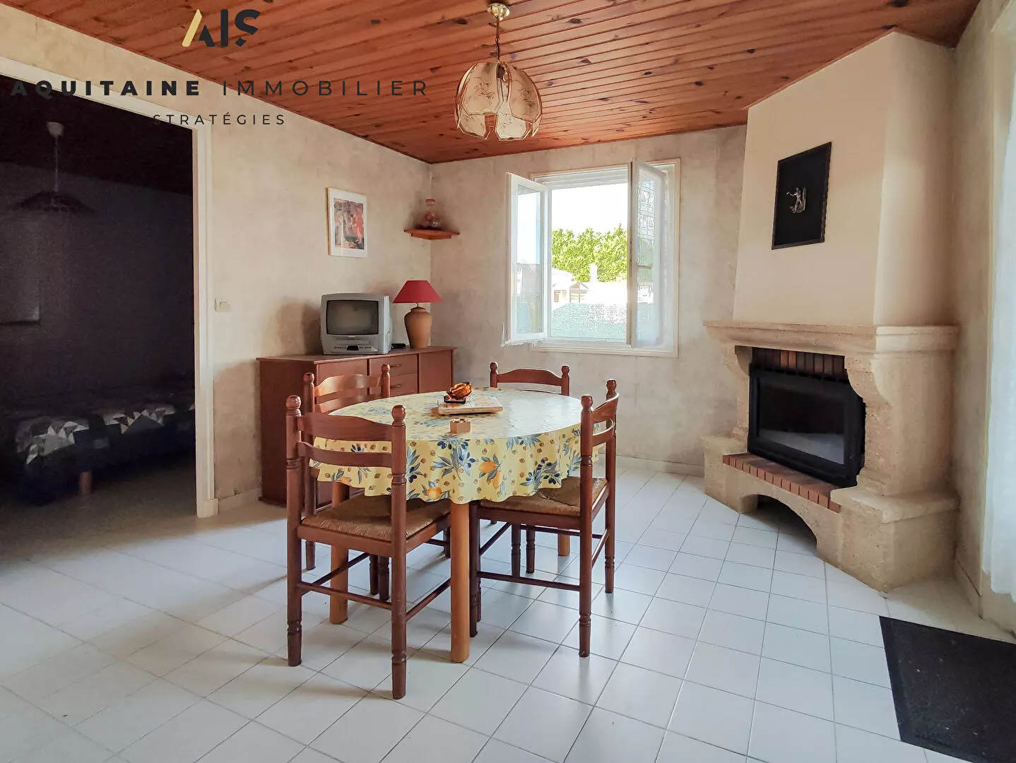 AQUITAINE IMMOBILIER STRATEGIES - BREUILLET -MAISON PRINCIPALE 165 M² AVEC PISCINE + MAISON D'AMIS + TERRAIN - POTENTIEL POUR RENDEMENT LOCATIF SAISONNIER / image 7