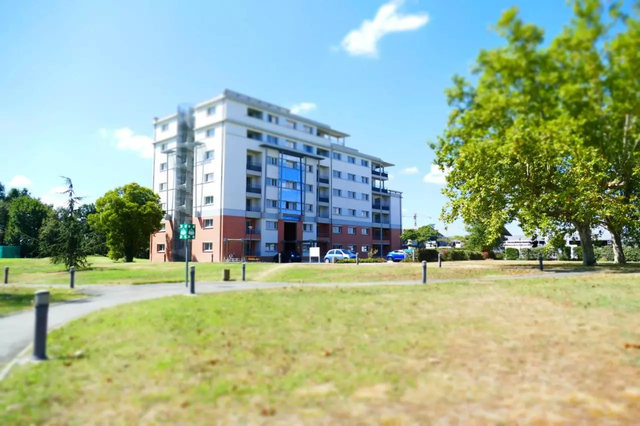 AQUITAINE IMMOBILIER STRATÉGIES - APPARTEMENT T1 Bis AVEC BALCON - IDEAL INVESTISSEURS LMNP / image 1
