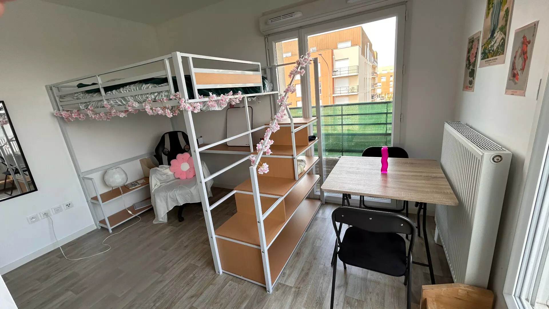 AQUITAINE IMMOBILIER STRATEGIES - EXCLUSIVITE - CHU / FAC DE MEDECINE - TYPE 1 - 22 M² -  BALCON - LIBRE DE TOUTE OCCUPATION / image 2