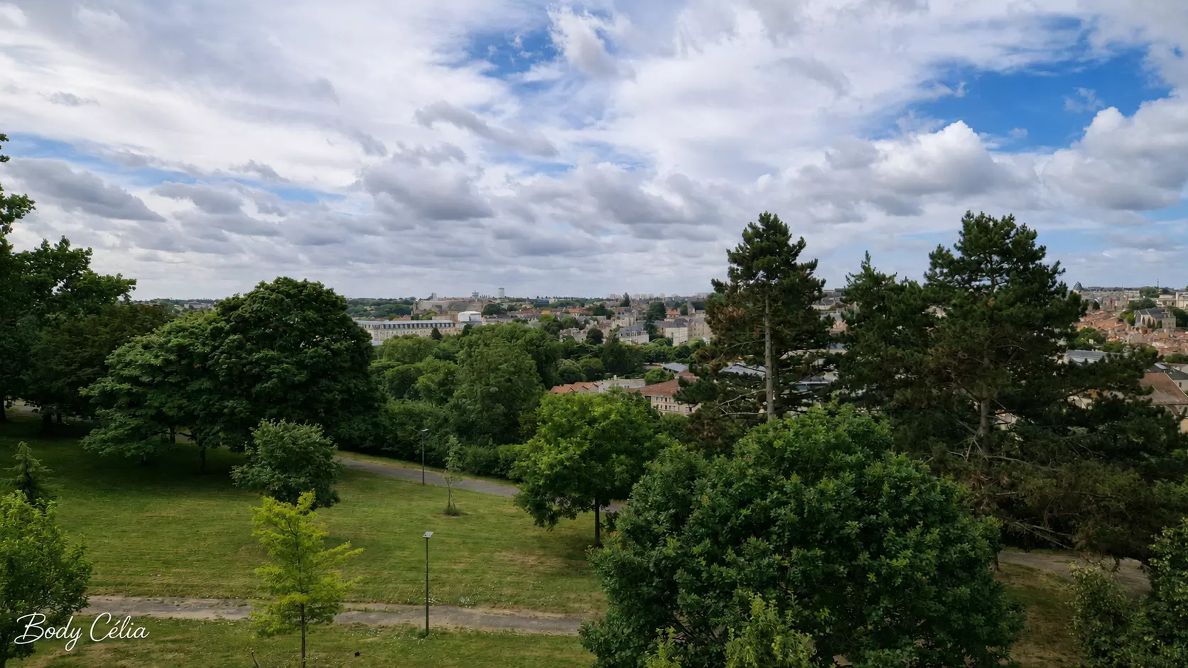 Appartement Poitiers 4 pièces 79.30 m2 / image 1