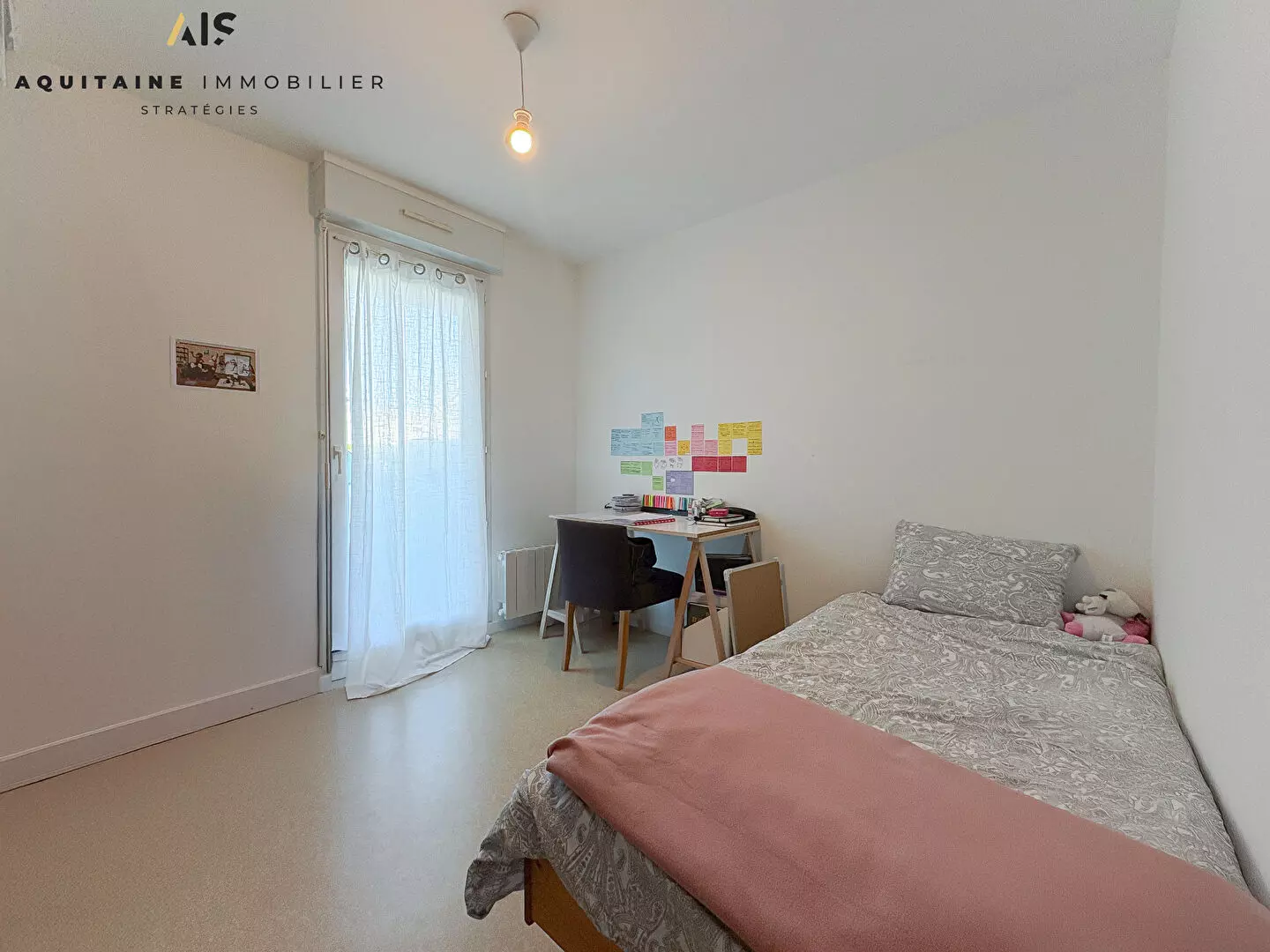 AQUITAINE IMMOBILIER STRATÉGIES - EXCLUSIVITÉ - POITIERS GIBAUDERIE - T2 41 m² + UNE PLACE DE PARKING / image 2